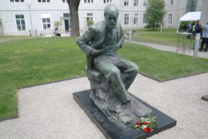 In Memory of Sigmund Freud - Enthüllung des Sigmund Freud Denkmals am MedUni Campus AKH